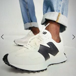 New Balance 327 Sneakers